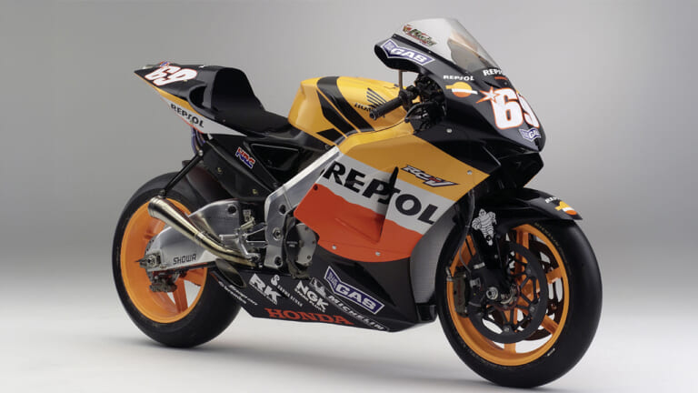 Honda & YAMAHA 主要GPマシン一覧｜【伝説の多気筒から現代MotoGPまで】ホンダ常勝の歴史を作った主要「GPマシン」ガイド | 2万回転のモンスターに全15戦全勝マシンも