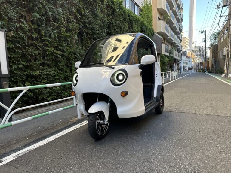 EV GENESIS 3RUOTA｜太陽光で充電できて、スマホ600台充電も可能。日本発のEVトライクが変える小型モビリティの常識【スリールオータ】