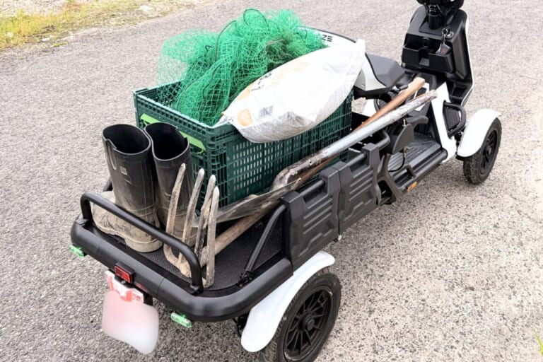 BLAZE E-CARGO|【増産決定】免許返納に悩む家族へ送る、免許不要の小さな軽トラ「ブレイズ イーカーゴ」が爆売れする裏事情:9月末納品分は残りわずか