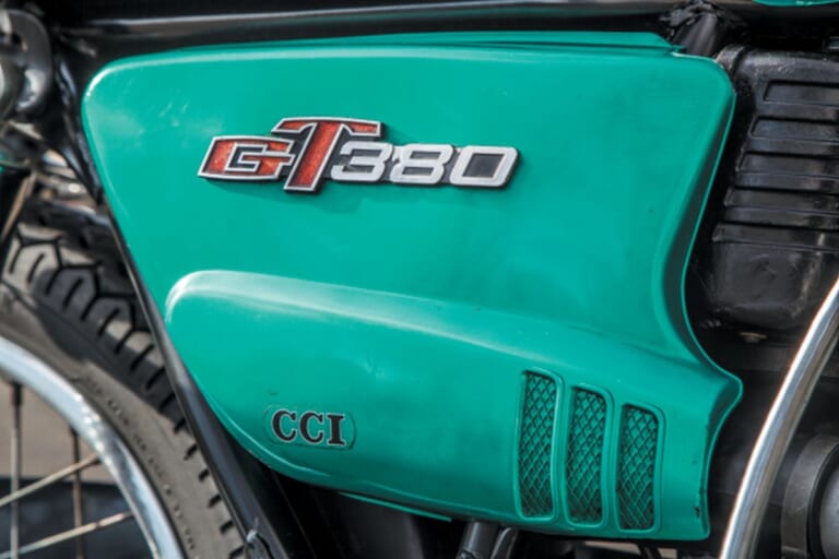 SUZUKI GT380|絶版車スズキ「GT380」の年式判別マニュアル! B0〜B7ごとの外観・エンジン・足回り変更点まとめ