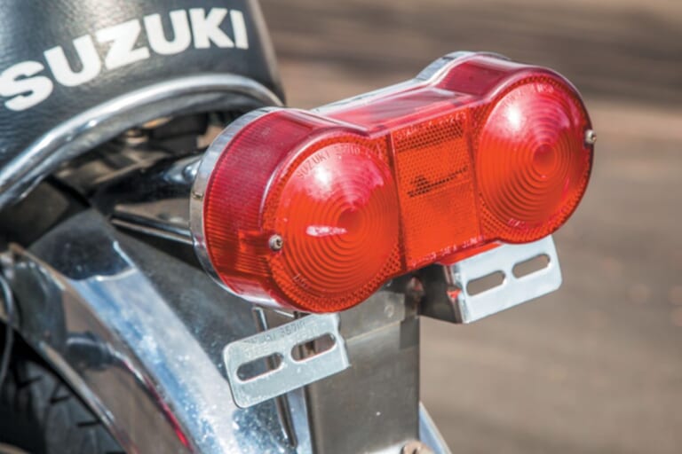 SUZUKI GT380|絶版車スズキ「GT380」の年式判別マニュアル! B0〜B7ごとの外観・エンジン・足回り変更点まとめ