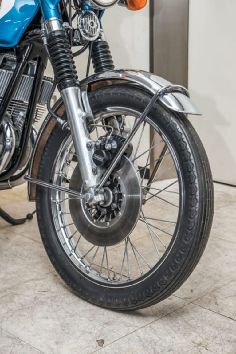 SUZUKI GT380｜「4輪フロンテの技術があったから」スズキGT380の2スト3気筒＆ロングホイールベースに隠された開発秘話【1971～1979】