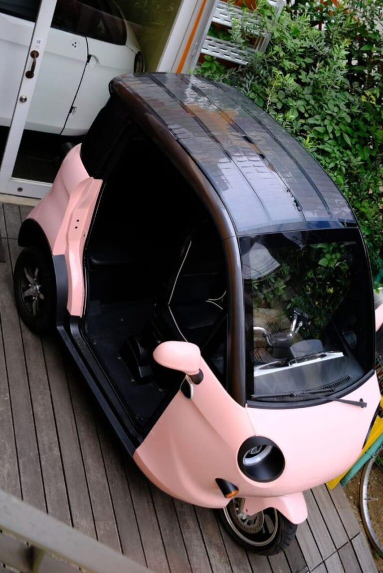 EV GENESIS 3RUOTA｜太陽光で充電できて、スマホ600台充電も可能。日本発のEVトライクが変える小型モビリティの常識【スリールオータ】