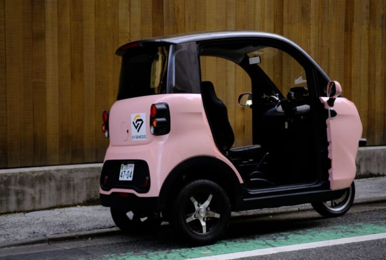 EV GENESIS 3RUOTA|太陽光で充電できて、スマホ600台充電も可能。日本発のEVトライクが変える小型モビリティの常識【スリールオータ】