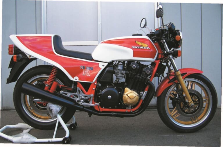 HONDA CB1100R｜最初はネイキッドだった!? 日本車初のフルカウル＆120ps化を果たした、ホンダ「CB1100R」歴代モデル図鑑【1981～1983】