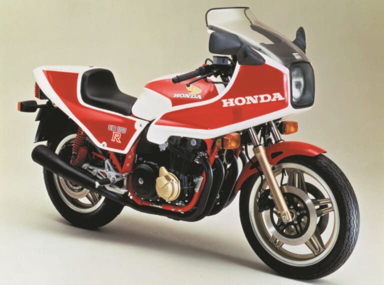 HONDA CB1100R｜最初はネイキッドだった!? 日本車初のフルカウル＆120ps化を果たした、ホンダ「CB1100R」歴代モデル図鑑【1981～1983】