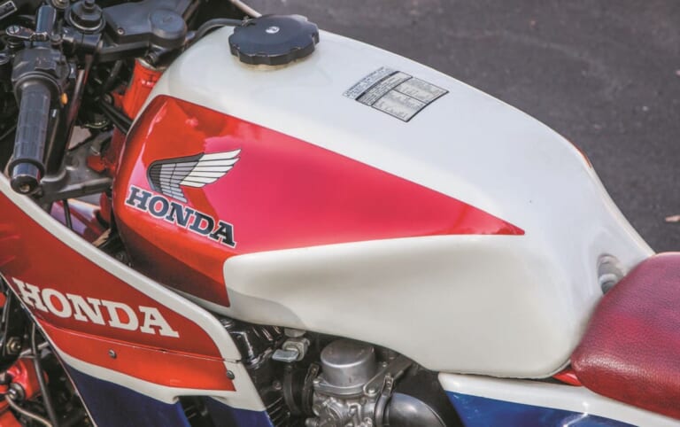 HONDA CB1100R｜CBXの影で生まれた伝説の真実。突貫工事から生まれた最強市販公道レーサー、120馬力のホンダ「CB1100R」【1981～1983】解説