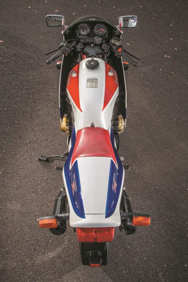 HONDA CB1100R|CBXの影で生まれた伝説の真実。突貫工事から生まれた最強市販公道レーサー、120馬力のホンダ「CB1100R」【1981~1983】解説