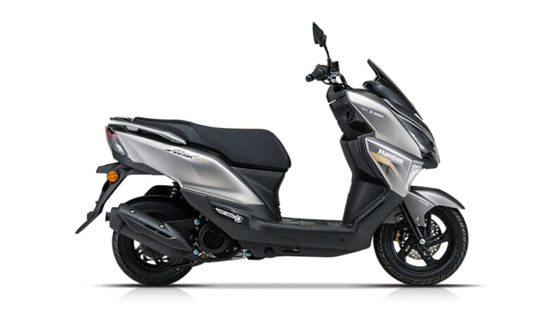 HAOJUE ADX125 Plus｜頑丈なガードフレームとボックス装備もあり! ボッシュABSと日立TCSを搭載した125cc新型プレミアムスクーター「ADX125 Plus」が中国で登場【海外】