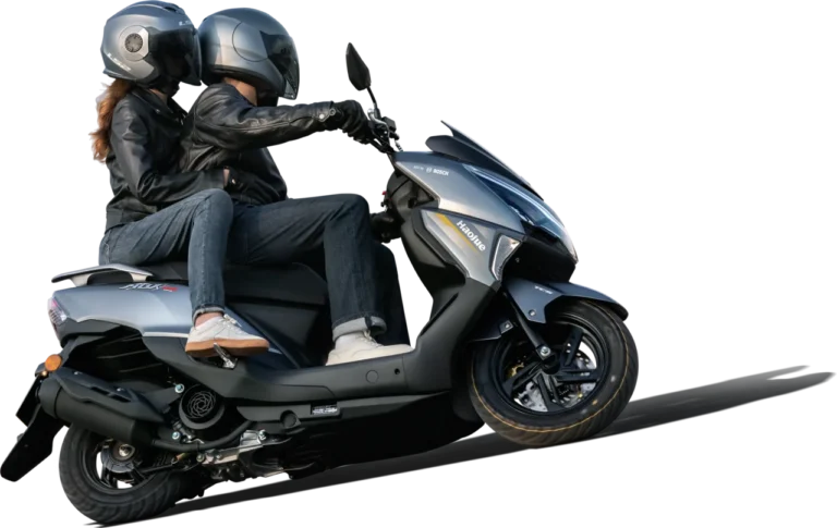 HAOJUE ADX125 Plus|頑丈なガードフレームとボックス装備もあり! ボッシュABSと日立TCSを搭載した125cc新型プレミアムスクーター「ADX125 Plus」が中国で登場【海外】