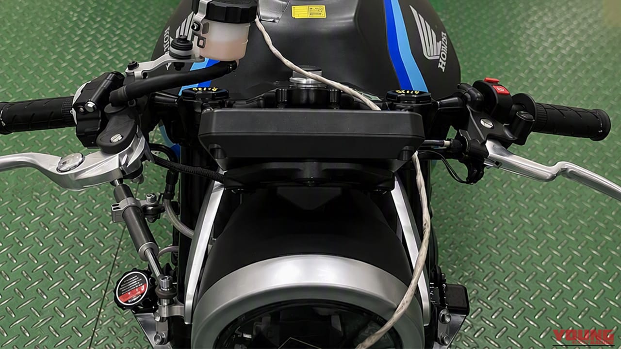【2026鉄馬】ただのデモ走行じゃない、ホンダ開発陣が「E-Clutch×CB400SF」で実証参戦。秘められた技術者たちの本音とは
