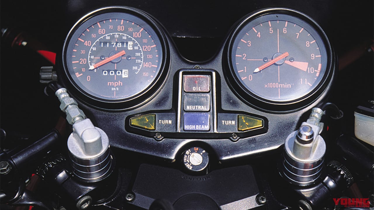 1981年型 ホンダ CB1100RBのメーター｜「当時としては非常識なモデルだった…」豪華すぎる装備に驚愕。40年以上前に登場した伝説の名車［ホンダ・CB1100R］を紹介