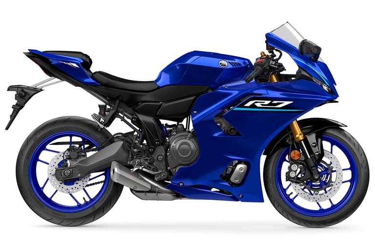 ヤマハYZF-R7|ヤマハYZF-R7【大幅アップデートで電脳強化、車体改良、よりイケメンに!】全日本ライダー岡崎静夏が試乗