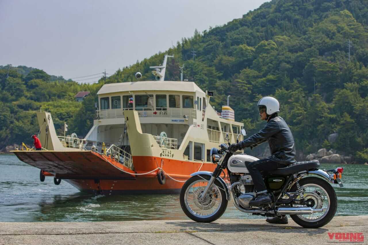 KAWASAKI W800|カラーと熟成のスペックもそのまま! パールホワイト&ディープブルーのカワサキ「W800」2027年モデルが価格据え置きで発売