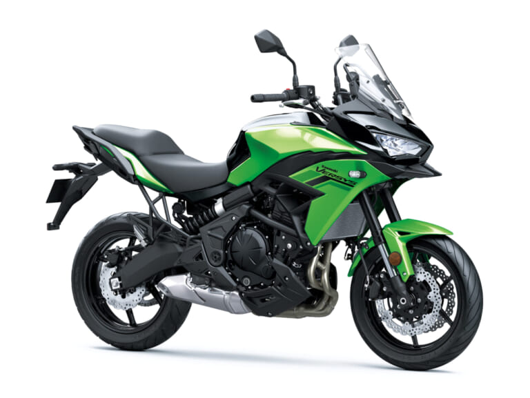 KAWASAKI VERSYS 650｜前年モデルから価格据え置き! 航続距離450kmを誇る20Lタンクを備え、伝統色に刷新されたミドルクロスオーバー「VERSYS 650」2027年モデルが登場