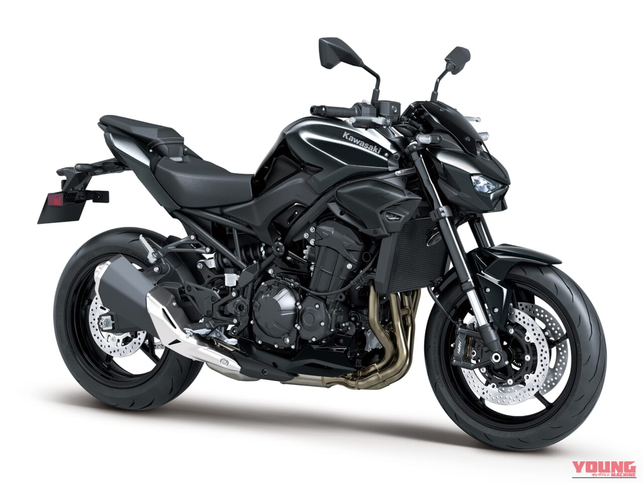 KAWASAKI Z900｜キャリパー文字に宿る最新仕様! 日本に適したシート高810mmを維持した4気筒スーパーネイキッド、カワサキZ900シリーズに2027年モデルが登場