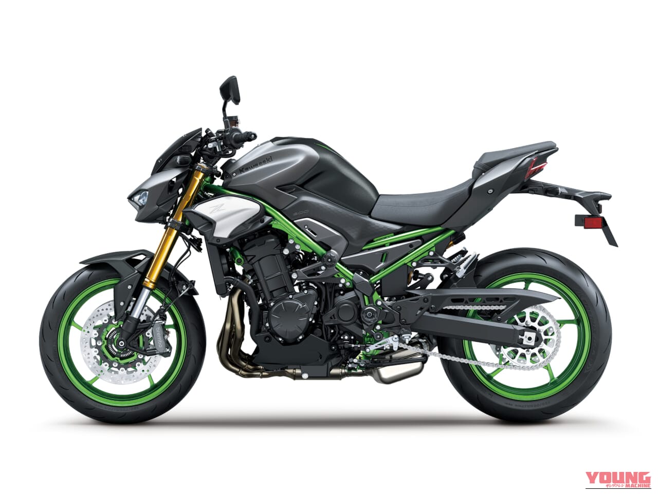 |キャリパー文字に宿る最新仕様! 日本に適したシート高810mmを維持した4気筒スーパーネイキッド、カワサキZ900シリーズに2027年モデルが登場