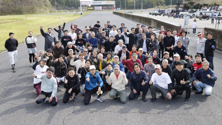 オーヴァーレーシングプロジェクツ|アストライド|CBX?TZR?ノートン?エグリ! 誰でもどんなスキルでもサーキットを満喫できる走行会イベントで見つけた、個性豊かな絶版車たち