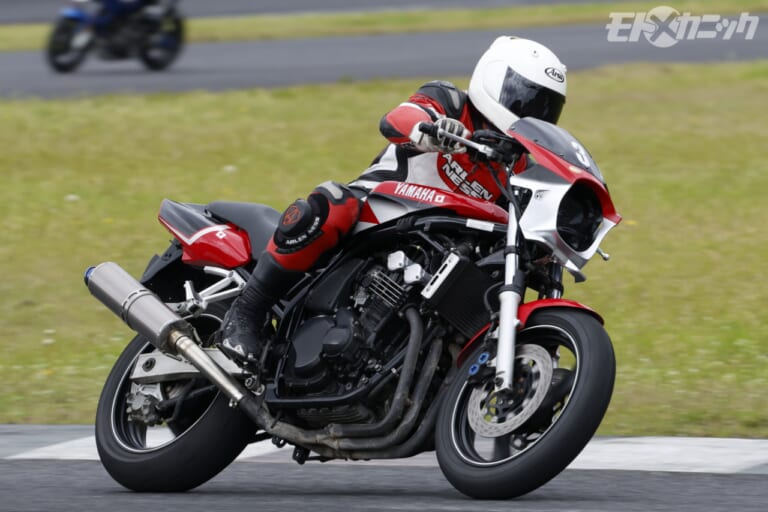 オーヴァーレーシングプロジェクツ|アストライド|参加車|CBX?TZR?ノートン?エグリ! 誰でもどんなスキルでもサーキットを満喫できる走行会イベントで見つけた、個性豊かな絶版車たち