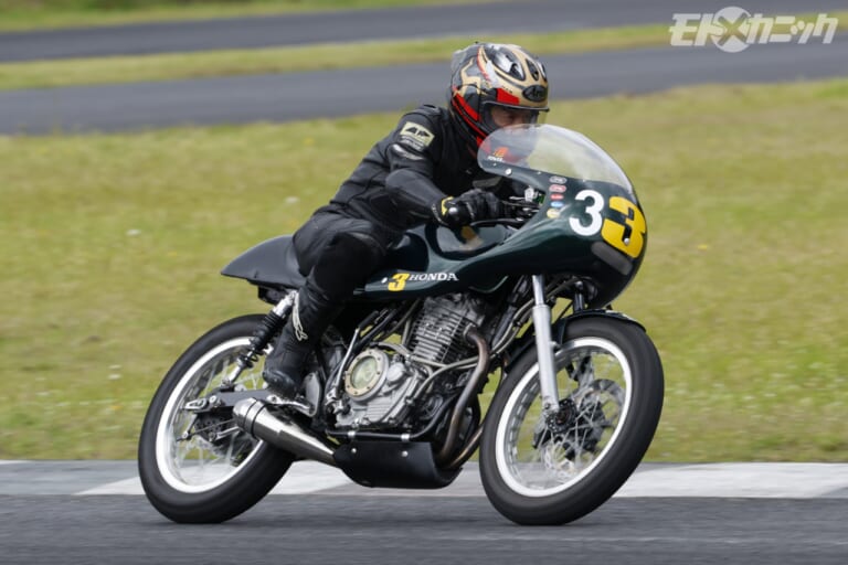 オーヴァーレーシングプロジェクツ|アストライド|参加車|CBX?TZR?ノートン?エグリ! 誰でもどんなスキルでもサーキットを満喫できる走行会イベントで見つけた、個性豊かな絶版車たち