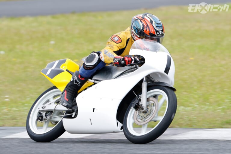 オーヴァーレーシングプロジェクツ|アストライド|参加車|CBX?TZR?ノートン?エグリ! 誰でもどんなスキルでもサーキットを満喫できる走行会イベントで見つけた、個性豊かな絶版車たち