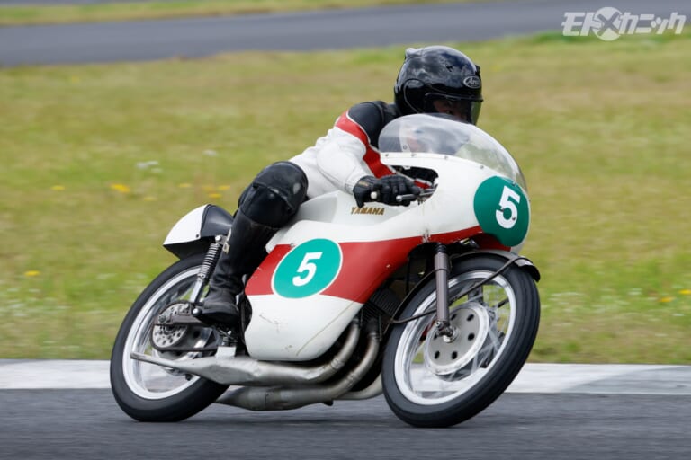 オーヴァーレーシングプロジェクツ|アストライド|参加車|CBX?TZR?ノートン?エグリ! 誰でもどんなスキルでもサーキットを満喫できる走行会イベントで見つけた、個性豊かな絶版車たち