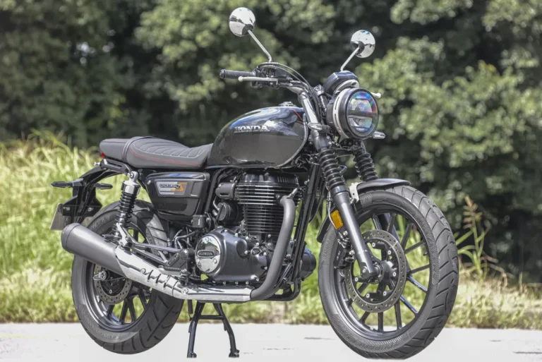 HONDA GB350|【SS好き女子大生が比較】CBR250RRオーナーが体験したホンダ「GB350」と「GB350 S」の予想外な軽快感とポジション差