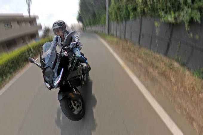 R1300RS|シュアラスターLOOPパワーショット「ザ・体感!!」BMW・R1300RS 編