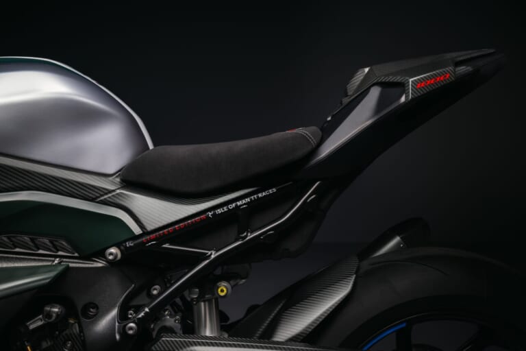 M 1000 RR Mコンペティション｜世界限定115台、日本には2台！ 900万円の最強「M1000RR」爆誕【マン島TT115回記念】