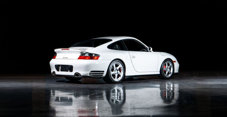 996型ポルシェ911ターボ X50｜「一見地味だが…狂気のファクトリーチューン」ちょっと引くほどの執念を感じるネオクラ ポルシェ。市場が血眼になって探す［911ターボ X50］の存在