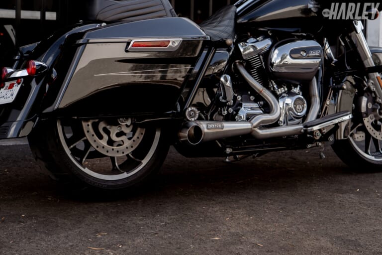 CONE PERFORMANCE EXHAUST|Turnout フルエキゾースト ブラッシュドステンレス/ブラック|ヨーロッパ、USAから輸入するスズキ&アソシエイツが取り扱う新作ハーレーパーツ〜part2