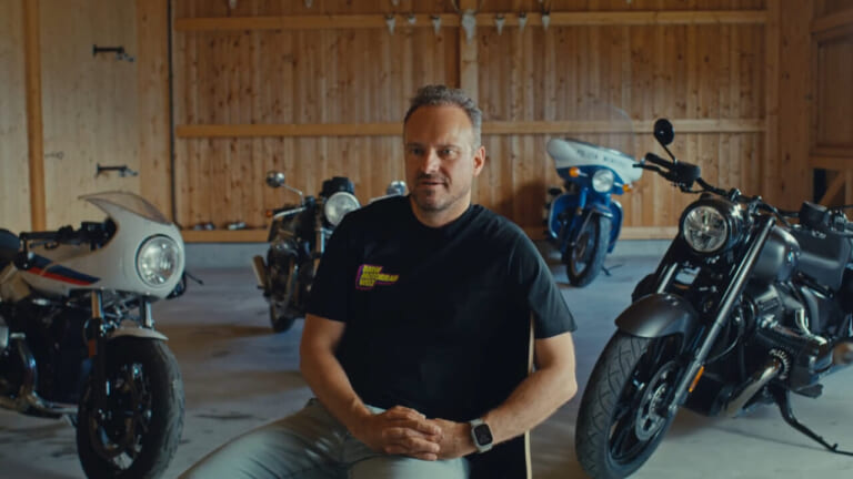 The Ones Who Ride|BMWトップが自らガレージで語る熱量! 公式ドキュメンタリー「The Ones Who Ride」第2弾が解禁、マン島TTの狂気に迫る