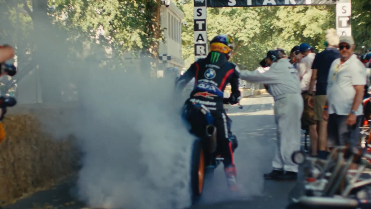The Ones Who Ride｜BMWトップが自らガレージで語る熱量！ 公式ドキュメンタリー「The Ones Who Ride」第2弾が解禁、マン島TTの狂気に迫る