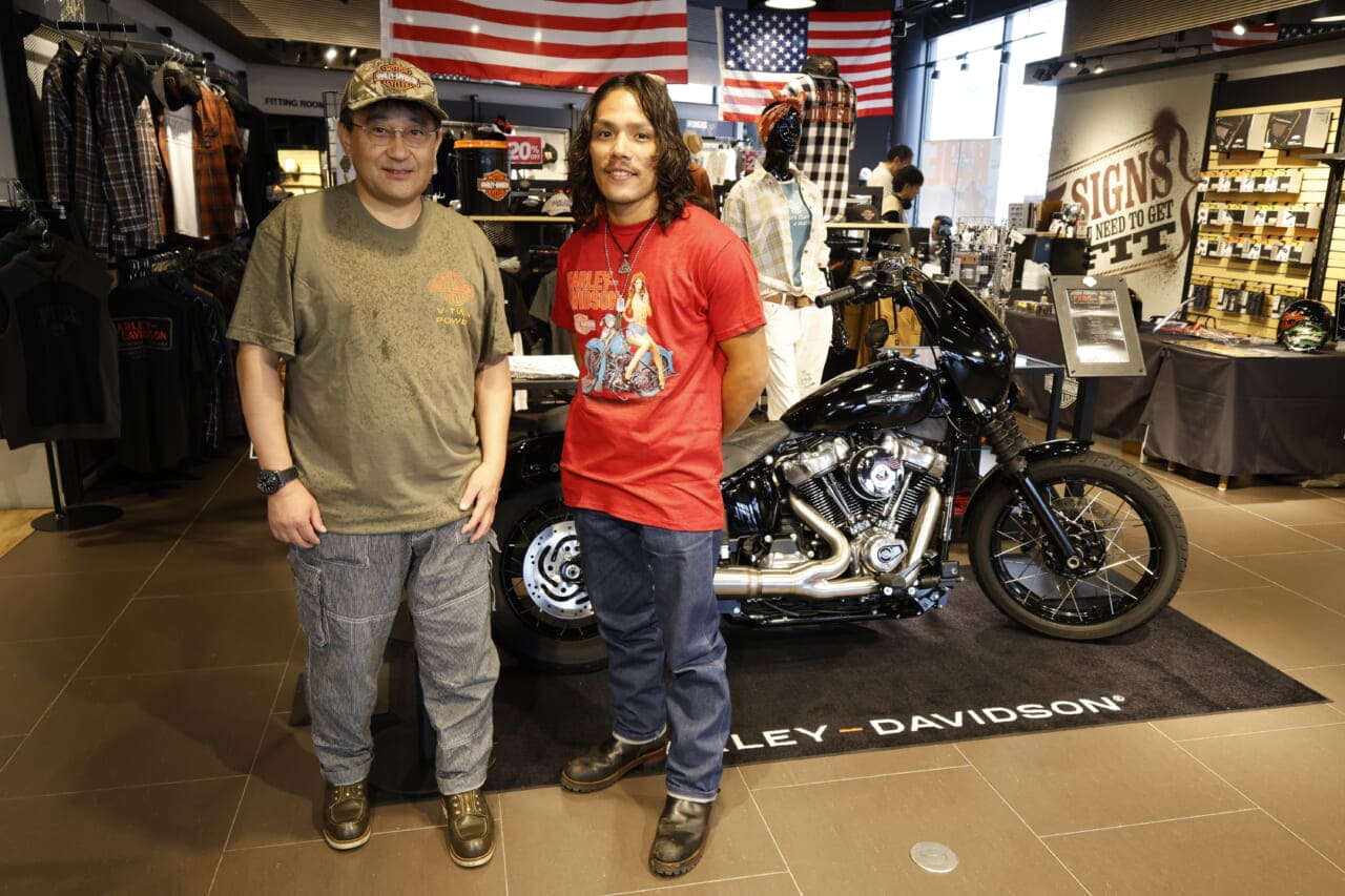 |総合格闘家・箕輪ひろば選手が愛車のハーレー披露! 【ハーレーダビッドソン所沢で週末を満喫】