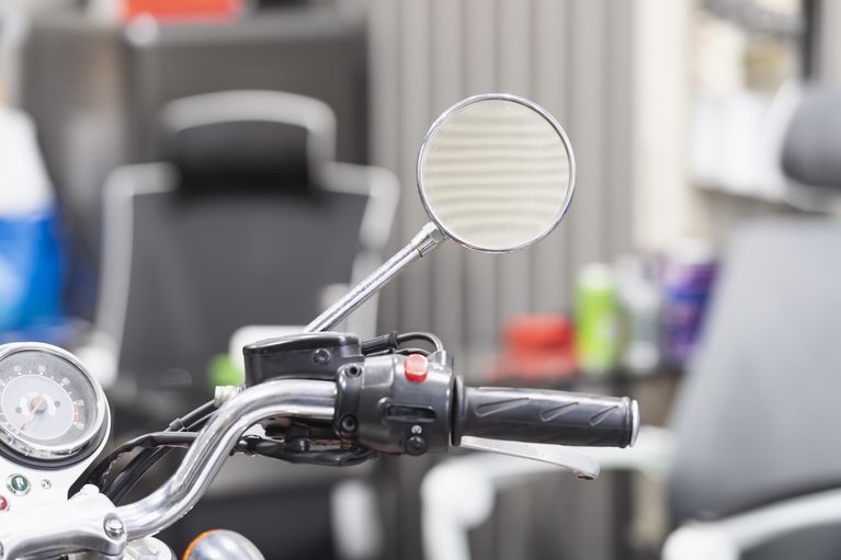 バイクメンテのトリセツ|お手軽バイクメンテナンスの必需品 汚れ落とし&ツヤ出しスプレー・ゼロフィニッシュのトリセツ