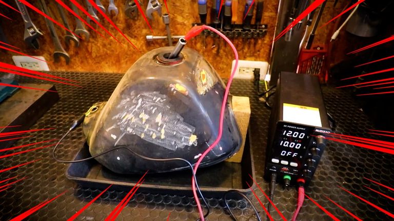 【コスト50円】サビ取りケミカル不要! セスキ炭酸ソーダと電気の力で「ヤマハ ポッケ」のガソリンタンクを劇的再生した実験記録|【コスト50円】サビ取りケミカル不要! セスキ炭酸ソーダと電気の力で「ヤマハ ポッケ」のガソリンタンクを劇的再生した実験記録