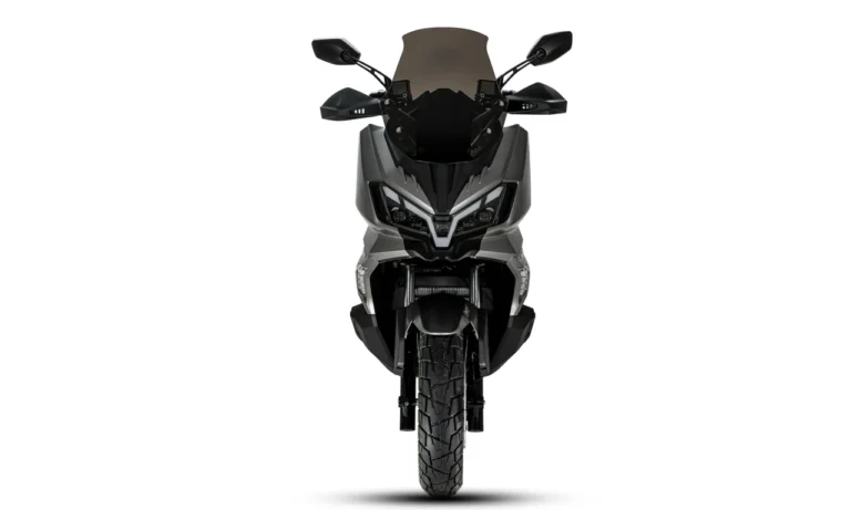 SYM ADX 250|欧州8000km砂漠走破の血統! スマホ連携&TCS装備の本格クロスオーバー250ccスクーターが台湾SYMから上陸中【ADX 250】