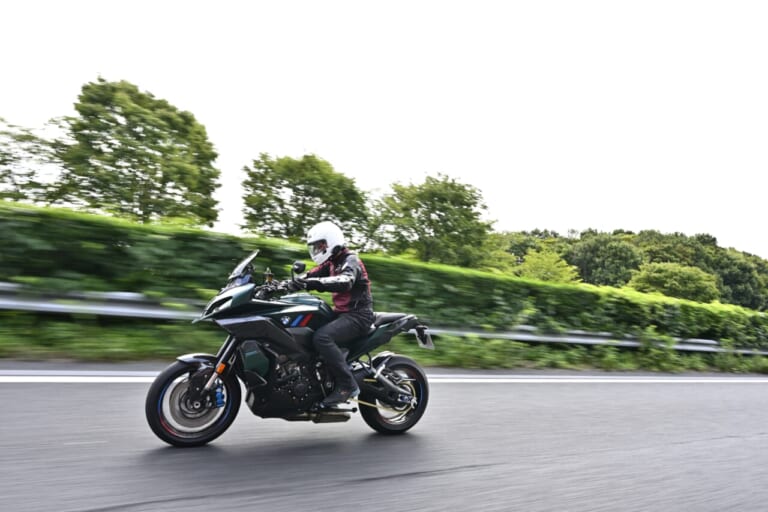 BMW M1000XR｜【走りに集中する“Mシリーズ”らしい高いスポーツ性をとくと味わえ！】BMW M1000XR試乗レポート