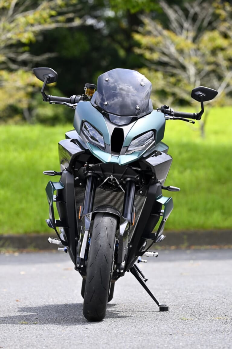 BMW M1000XR｜【走りに集中する“Mシリーズ”らしい高いスポーツ性をとくと味わえ！】BMW M1000XR試乗レポート