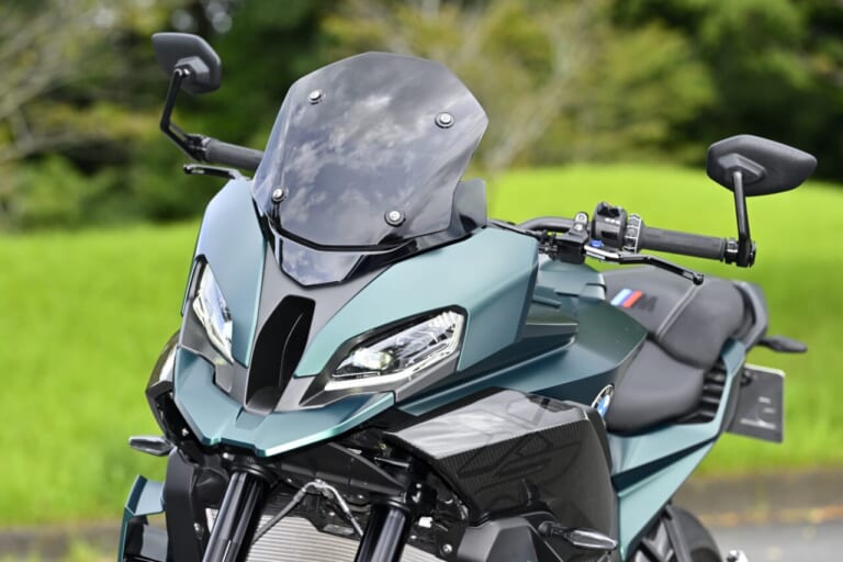 BMW M1000XR｜【走りに集中する“Mシリーズ”らしい高いスポーツ性をとくと味わえ！】BMW M1000XR試乗レポート