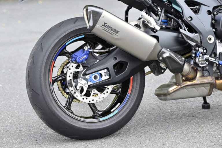 BMW M1000XR｜【走りに集中する“Mシリーズ”らしい高いスポーツ性をとくと味わえ！】BMW M1000XR試乗レポート