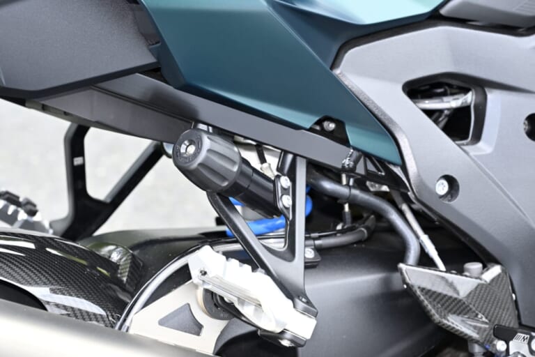 BMW M1000XR｜【走りに集中する“Mシリーズ”らしい高いスポーツ性をとくと味わえ！】BMW M1000XR試乗レポート