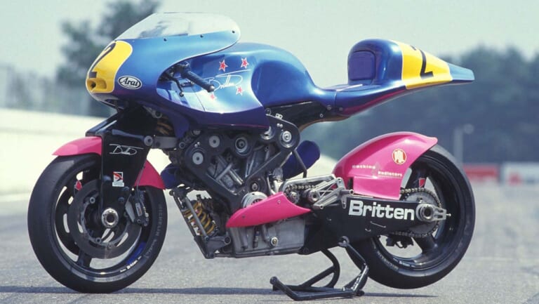 Britten V1000| モータリスト|【新車で買える2スト】モータリスト代表が語る。2ストマシン VINS Duecinquantaは「価値観が変わる」といっても過言じゃない!
