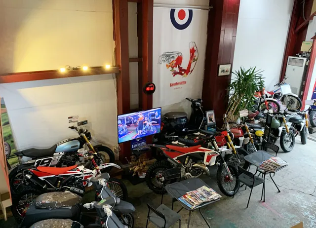 モーターリスト|CAFE|【新車で買える2スト】モータリスト代表が語る。2ストマシン VINS Duecinquantaは「価値観が変わる」といっても過言じゃない!
