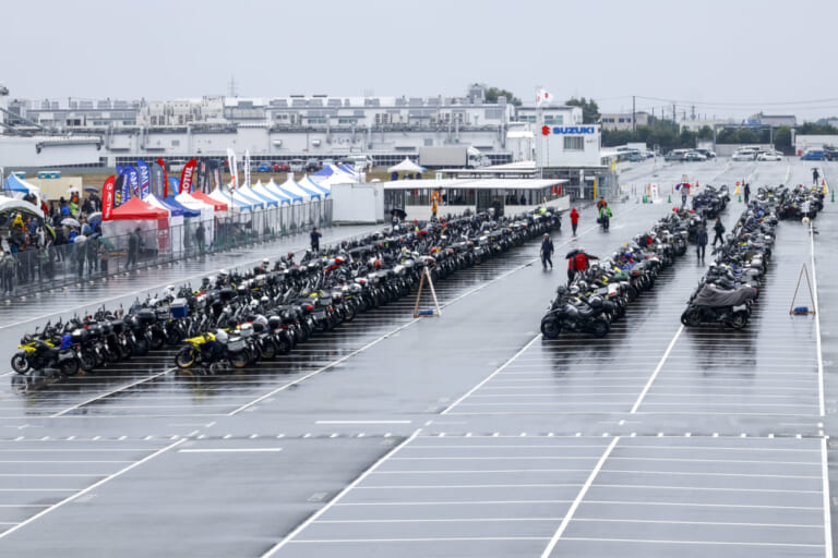 「ただいま！」が響く聖地。雨の里帰りを伝説に変えたVストロームミーティングが2026年も開催決定｜「ただいま！」が響く聖地。雨の里帰りを伝説に変えたVストロームミーティングが2026年も開催決定