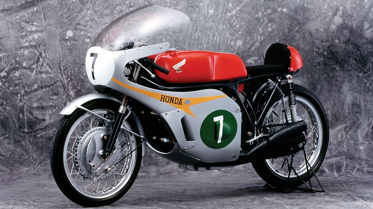 Honda & YAMAHA 主要GPマシン一覧｜【伝説の多気筒から現代MotoGPまで】ホンダ常勝の歴史を作った主要「GPマシン」ガイド | 2万回転のモンスターに全15戦全勝マシンも