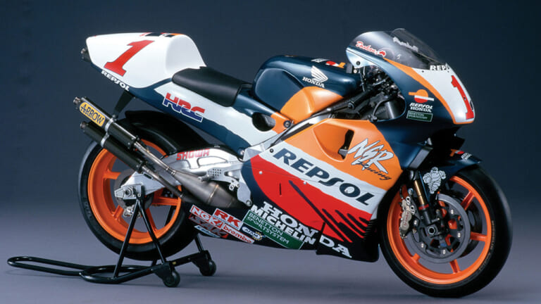 Honda & YAMAHA 主要GPマシン一覧｜【伝説の多気筒から現代MotoGPまで】ホンダ常勝の歴史を作った主要「GPマシン」ガイド | 2万回転のモンスターに全15戦全勝マシンも