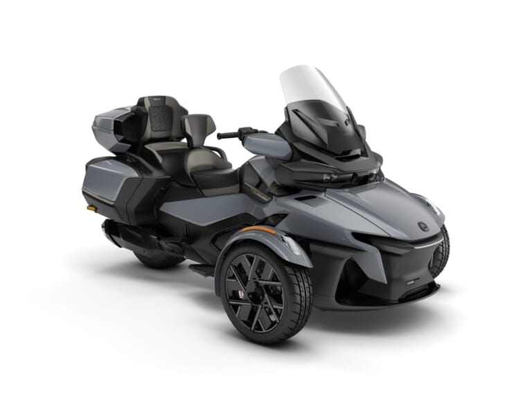 BRP CAN-AM SPYDER｜AT普通免許で乗れる前2輪トライクCan-Amが劇的進化！新設計3気筒の新型ライカーとAndroid対応のスパイダーが登場
