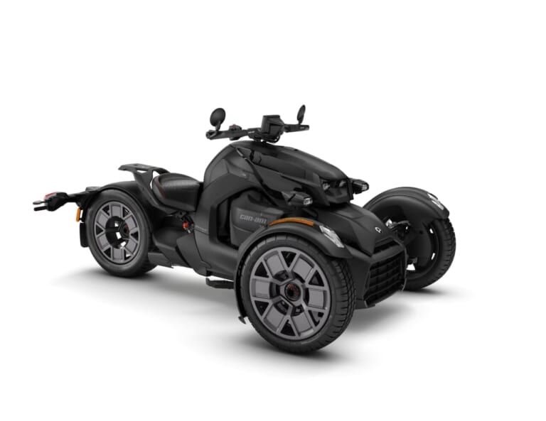 BRP CAN-AM RYKER ｜AT普通免許で乗れる前2輪トライクCan-Amが劇的進化！新設計3気筒の新型ライカーとAndroid対応のスパイダーが登場