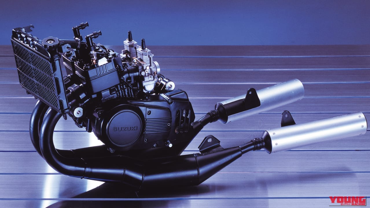 1983年3月に発売された、スズキのRG250Γに搭載されていたエンジン｜「今見てもやっぱカッコいいわ…」40年以上前のモデルとは思えない！ ひと目でわかるカラーリングとアルミフレームが印象的な名車［スズキ RG250Γ］